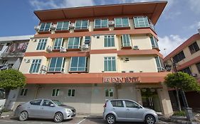 Expo Hotel